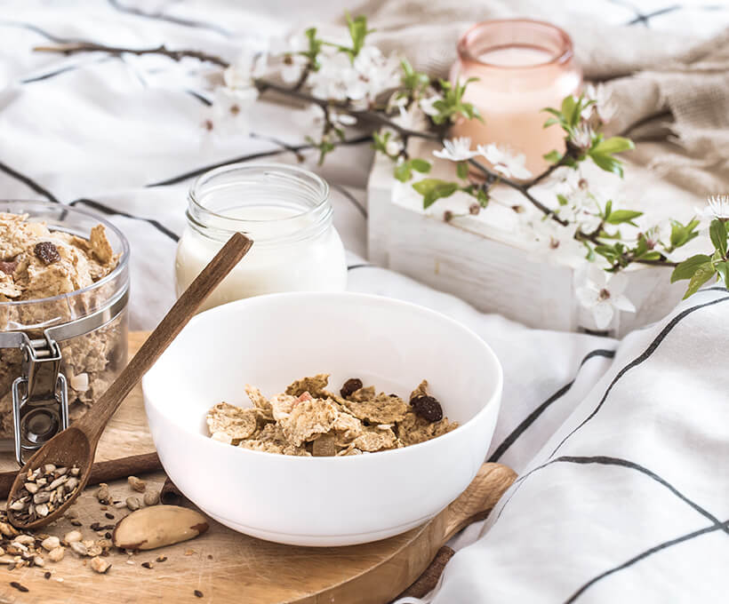 Morgenmad på sengen. En god morgenrutine kan give en fantastisk start på dagen